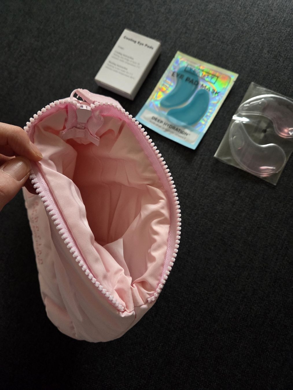 Kosmetikkoffer: Necessaire & Eye Pad – Neu (gemäss Beschreibung) aus Rickenbach-Sulz von Bacardibabe 1