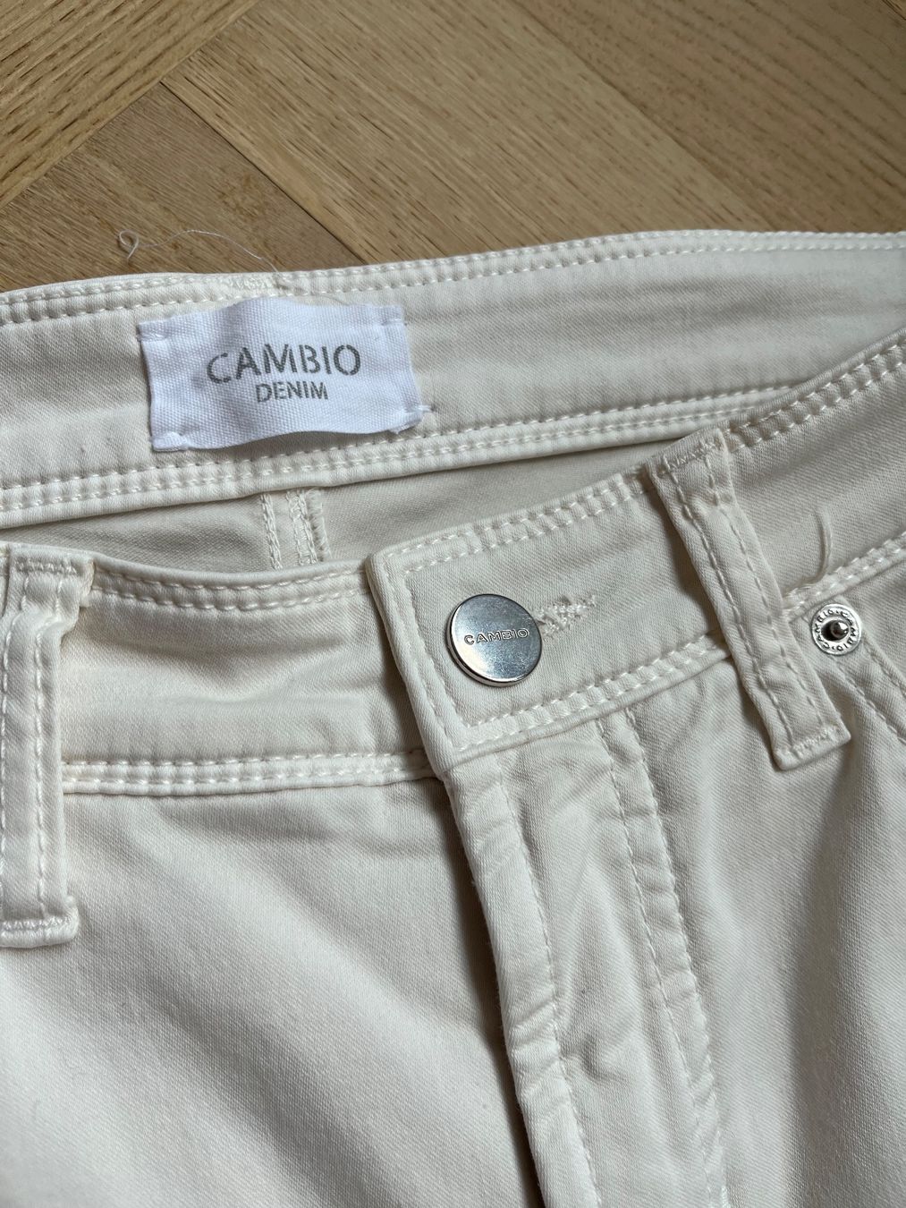 Cambio Pantalons: Damenhose – D'occasion à Zürich par acinom01 1