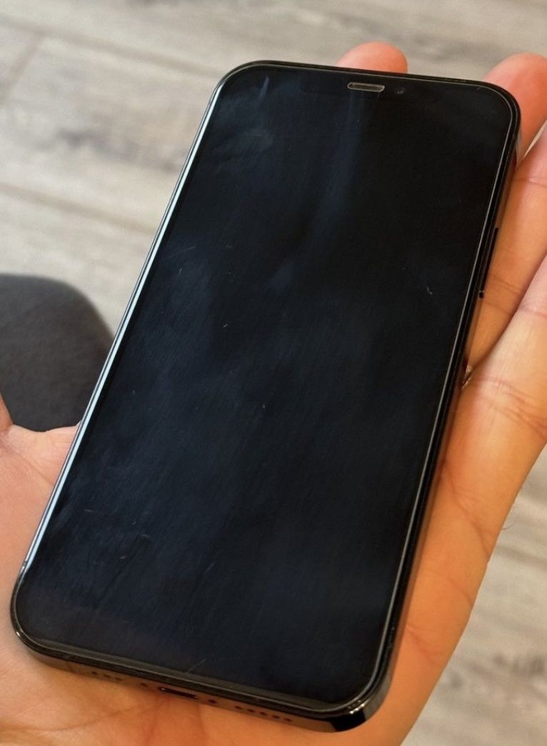 Apple Telefoni cellulari / Smartphones: iPhone 12 Pro, 256GB – Usato da Urdorf venduto da Tina_a 1