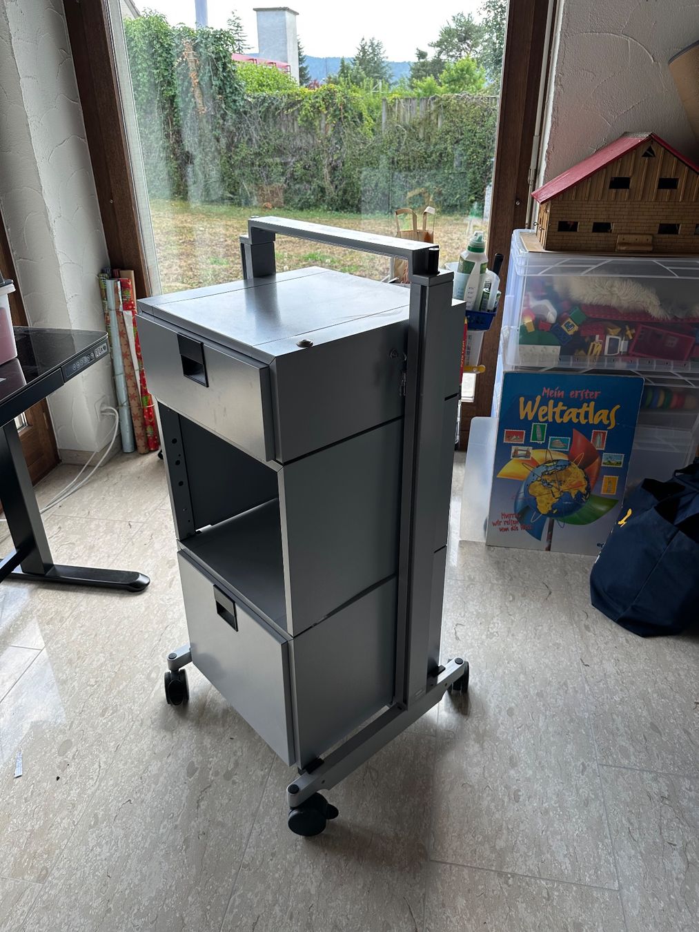 Eléments de bureau: Büro Rollcontainer – D'occasion à Unterengstringen par Patsch