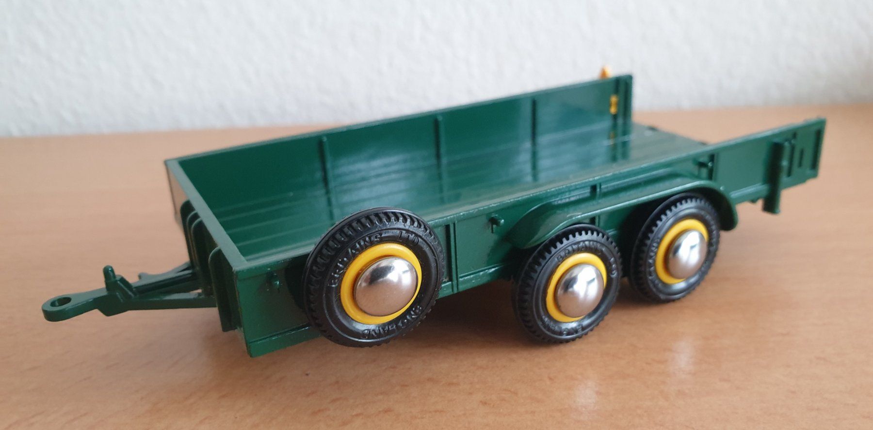 Britains Modellini d'auto: Britains Salop Trailer 9533 von 1981 1:32 Mint, aber.... – Nuovo (secondo la descrizione) da Wallisellen venduto da Walter8304