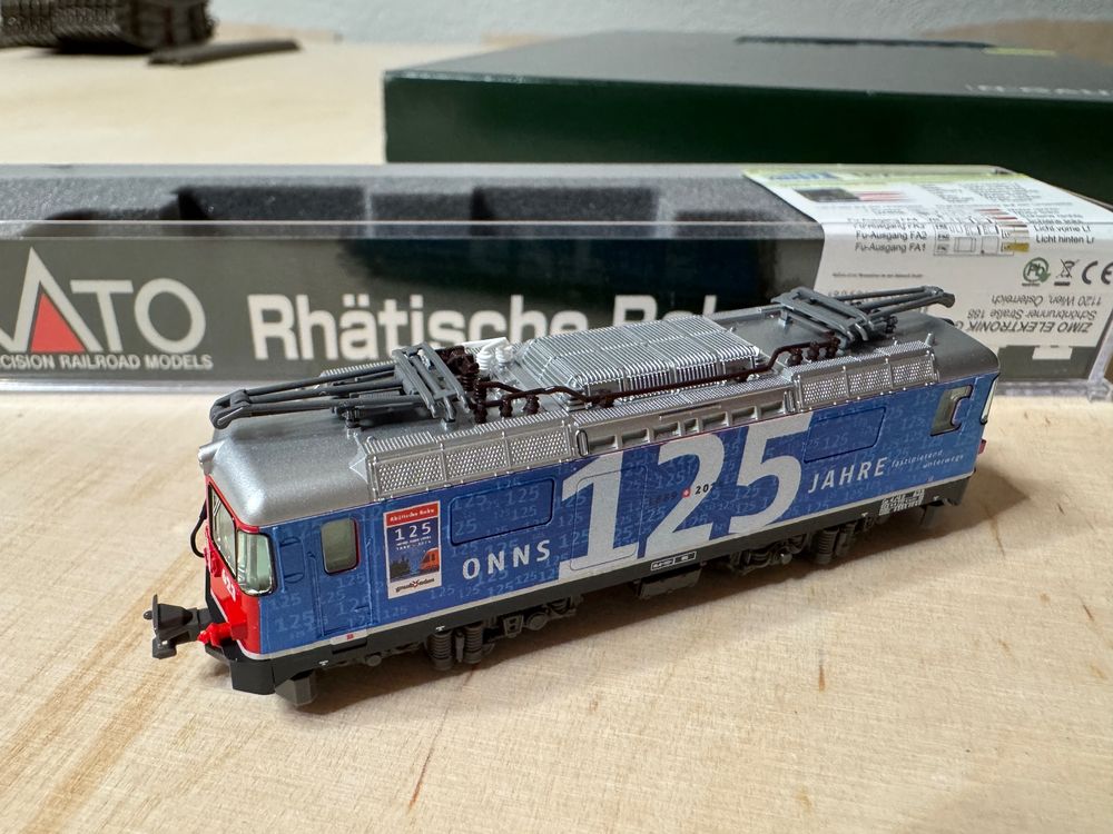 Kato RhB Ge 4/4 ii digital mit RhB Personenzug Spur N (Gebraucht) in ...