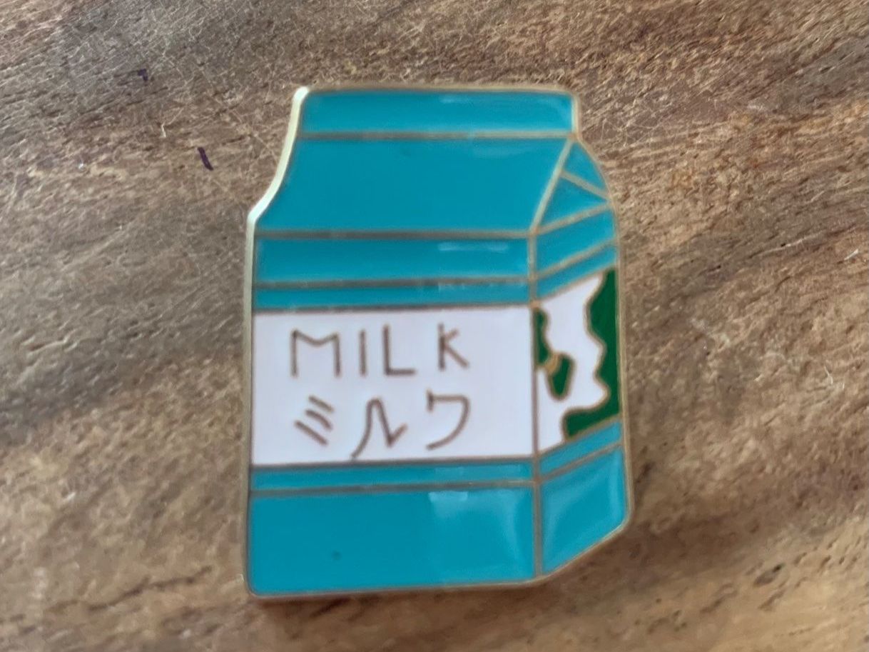 Placchette & Badge: Pin  Milk / Milch / Milchkarton – Nuovo e nell'imballaggio originale da Geneve venduto da vane267