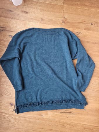 Wunderschöner oversize Pullover mit Fransen