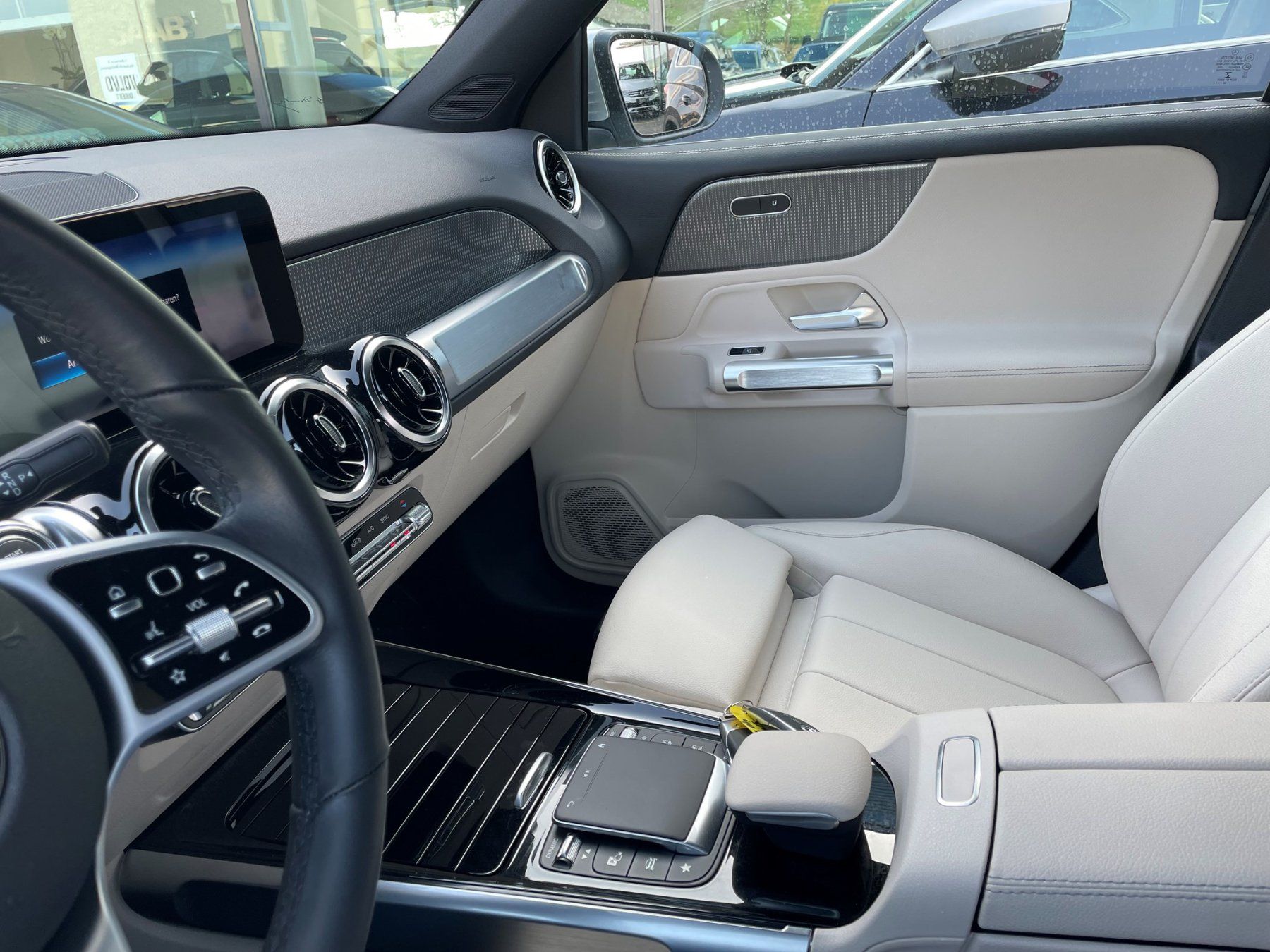 Mercedes-Benz Automobili: Mercedes Benz GLB 200 Progressive – Usato da Stallikon venduto da ulv_k7jj 4