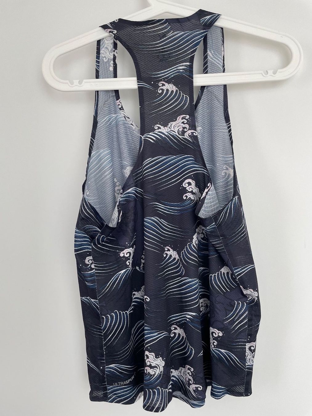 Puma Top: Tanktop Puma & Saysky Grösse M – Nuovo (secondo la descrizione) da St. Gallen venduto da rap_wm5l 1