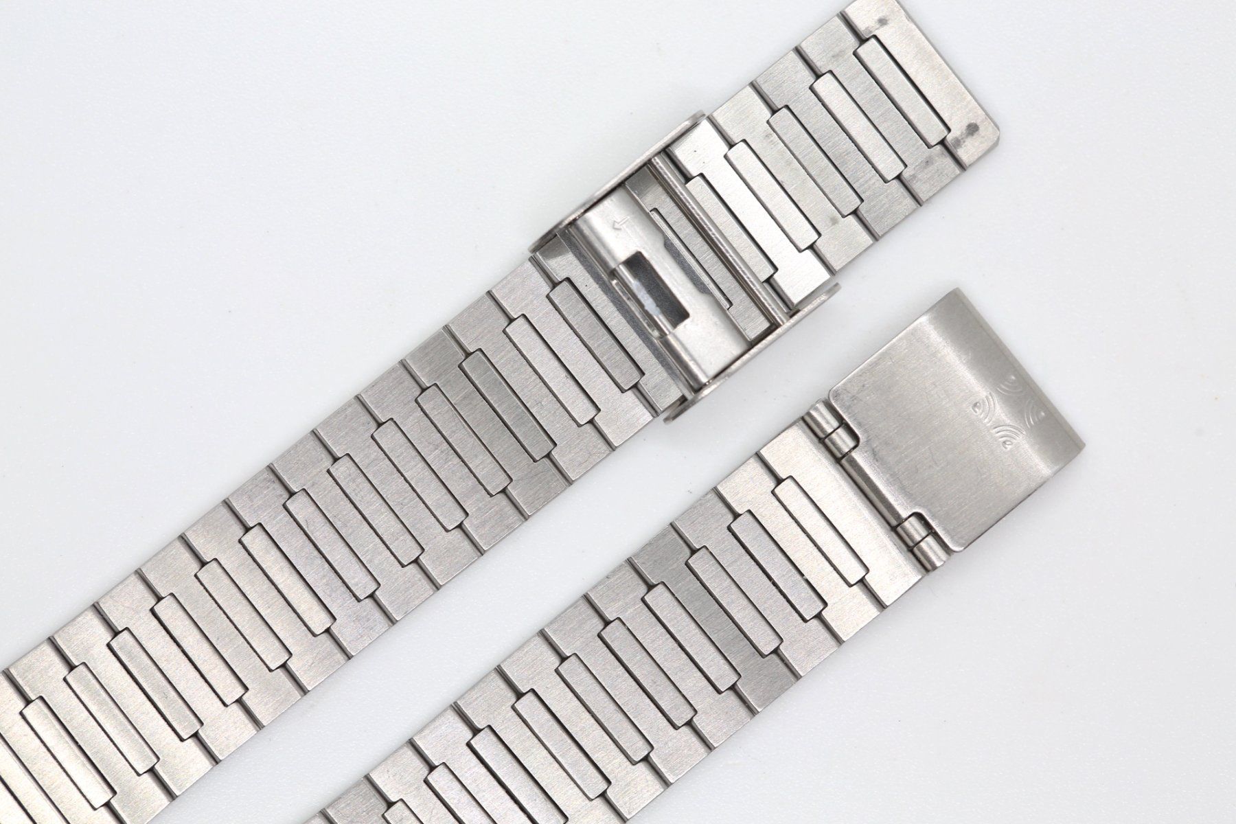 Zenith Orologi: Zenith Stahlband 20mm – Nuovo (secondo la descrizione) da Reinach BL venduto da Han-Numismatik 4