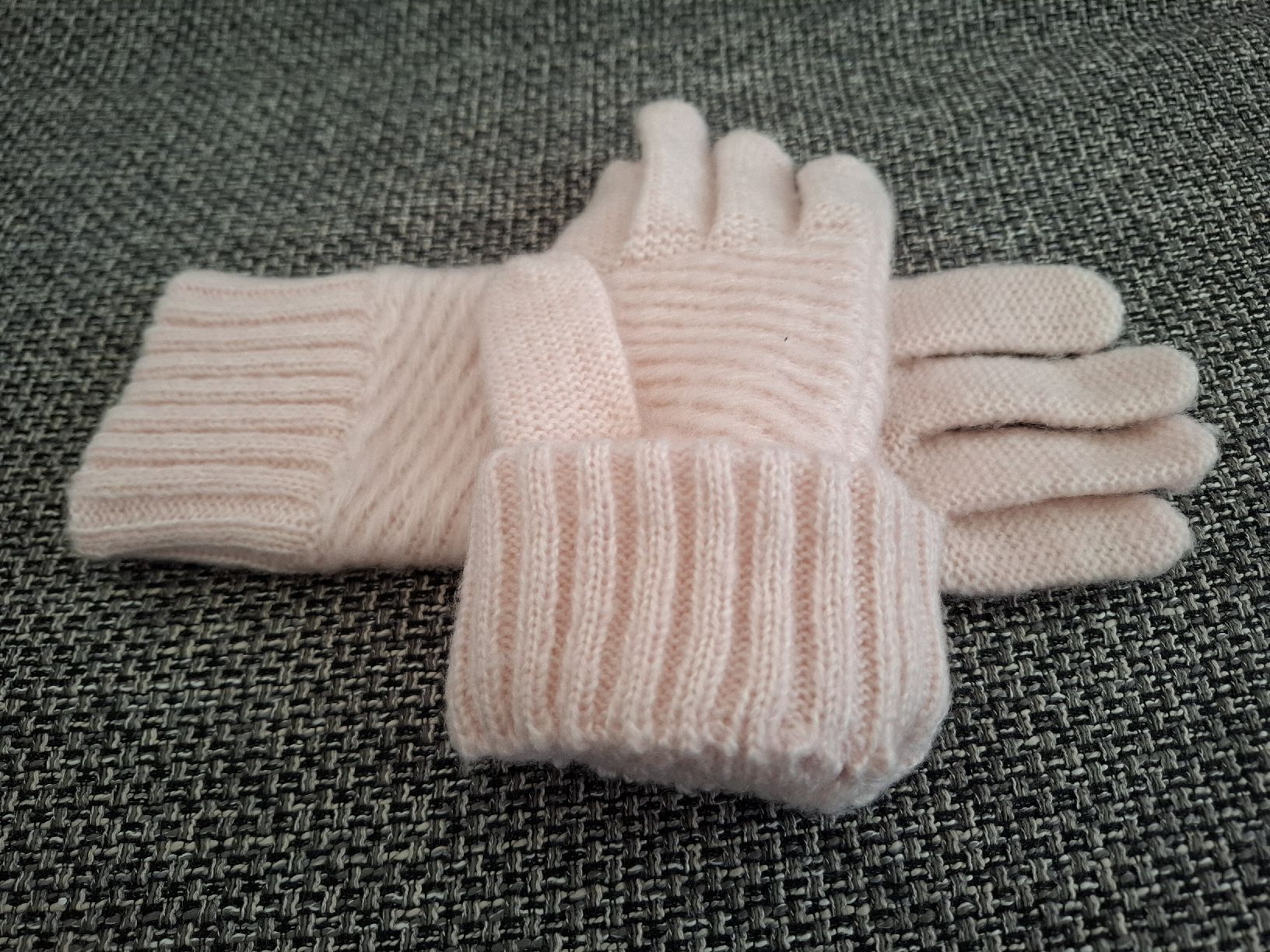 Guanti & manicotti: Rosa Winterhandschuhe, Grösse S-M – Nuovo (secondo la descrizione) da Rotkreuz venduto da PrelovedPicks 1