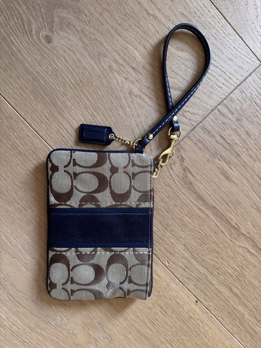 Coach Sacs femmes: Coach Wristlet  – D'occasion à Hausen am Albis par Mely182