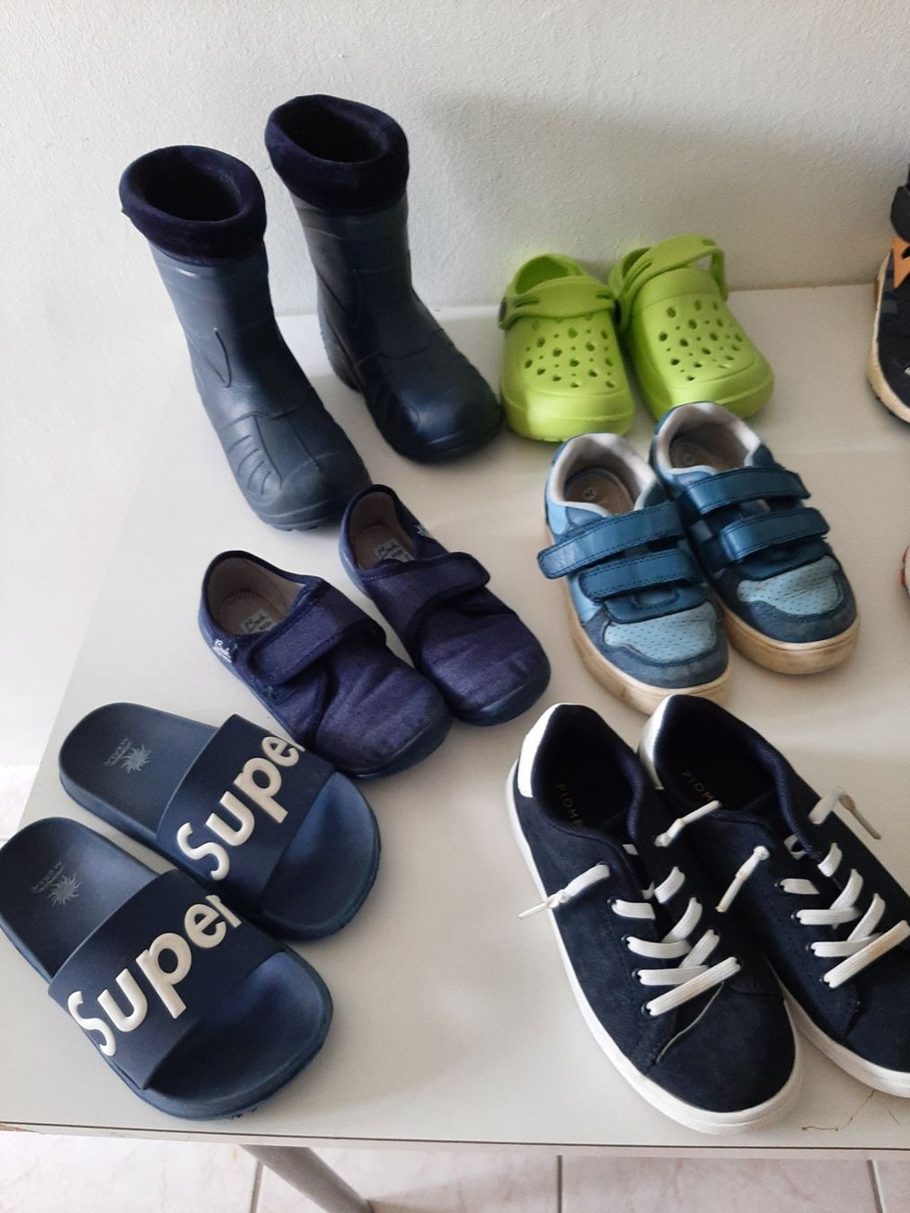 Scarpe per ragazzi: Schuhpaket Grösse 29 – Usato da Brissago venduto da lucabell 1