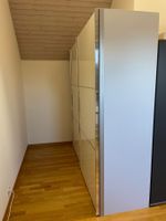 Schrank mit 2 Schiebetüren