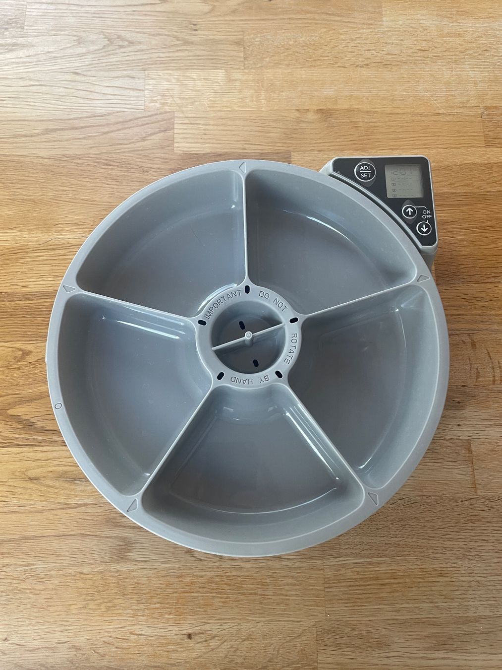 Mangimi: Futterautomaten (Closer Pet) digitalem Timer für fünf Fütter – Usato da Lupfig venduto da T765RS 5