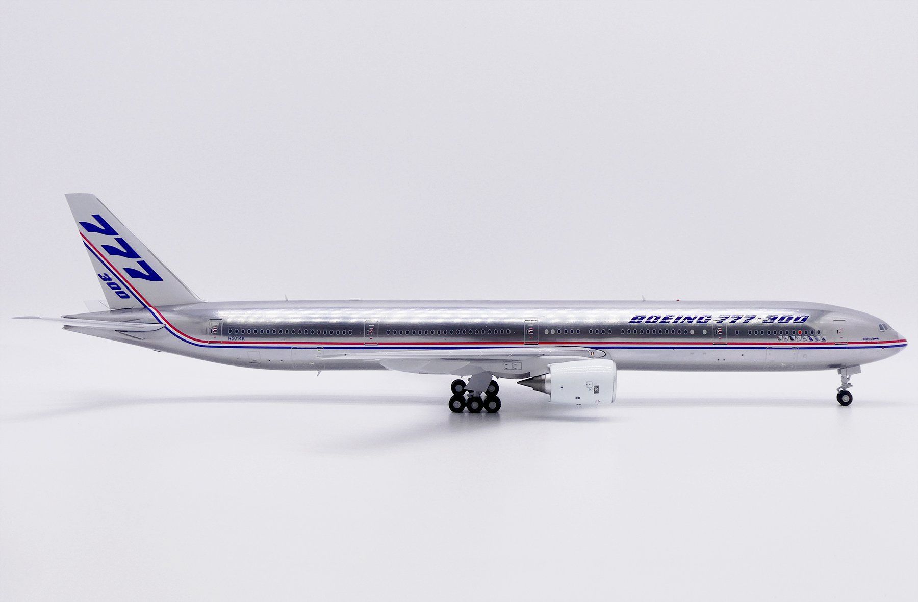 Boeing Kit di modellismo & Modellini statici: B777-300 BOEING – Nuovo e nell'imballaggio originale da Morges venduto da iljamuromez 1