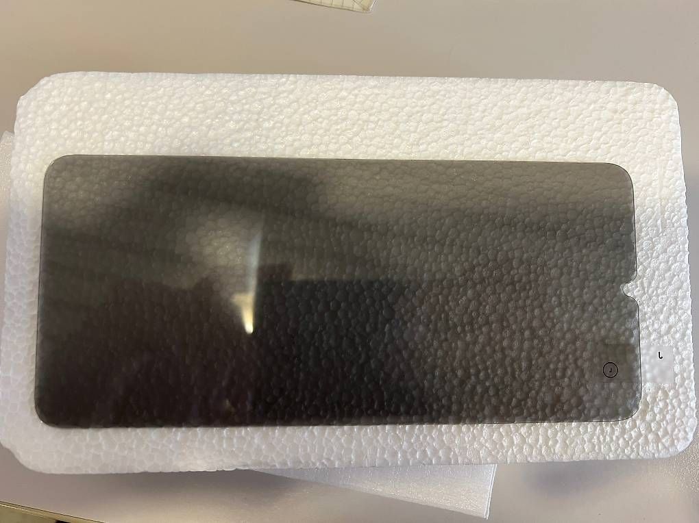 Ritocchi & pellicole di protezione: iPhone 15 Pro, Pro Max, Plus, Xr privacy glass – Usato da Luzern venduto da claiudiu 3