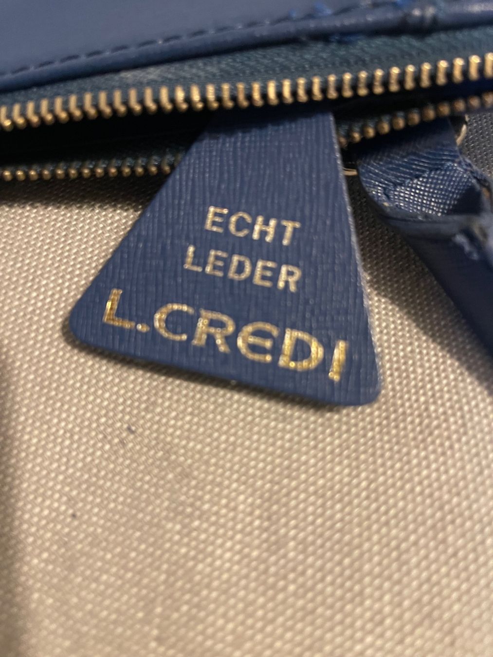 L.Credi Borse da donna: L CREDI  tasche – Usato da Hinterkappelen venduto da simona67 5