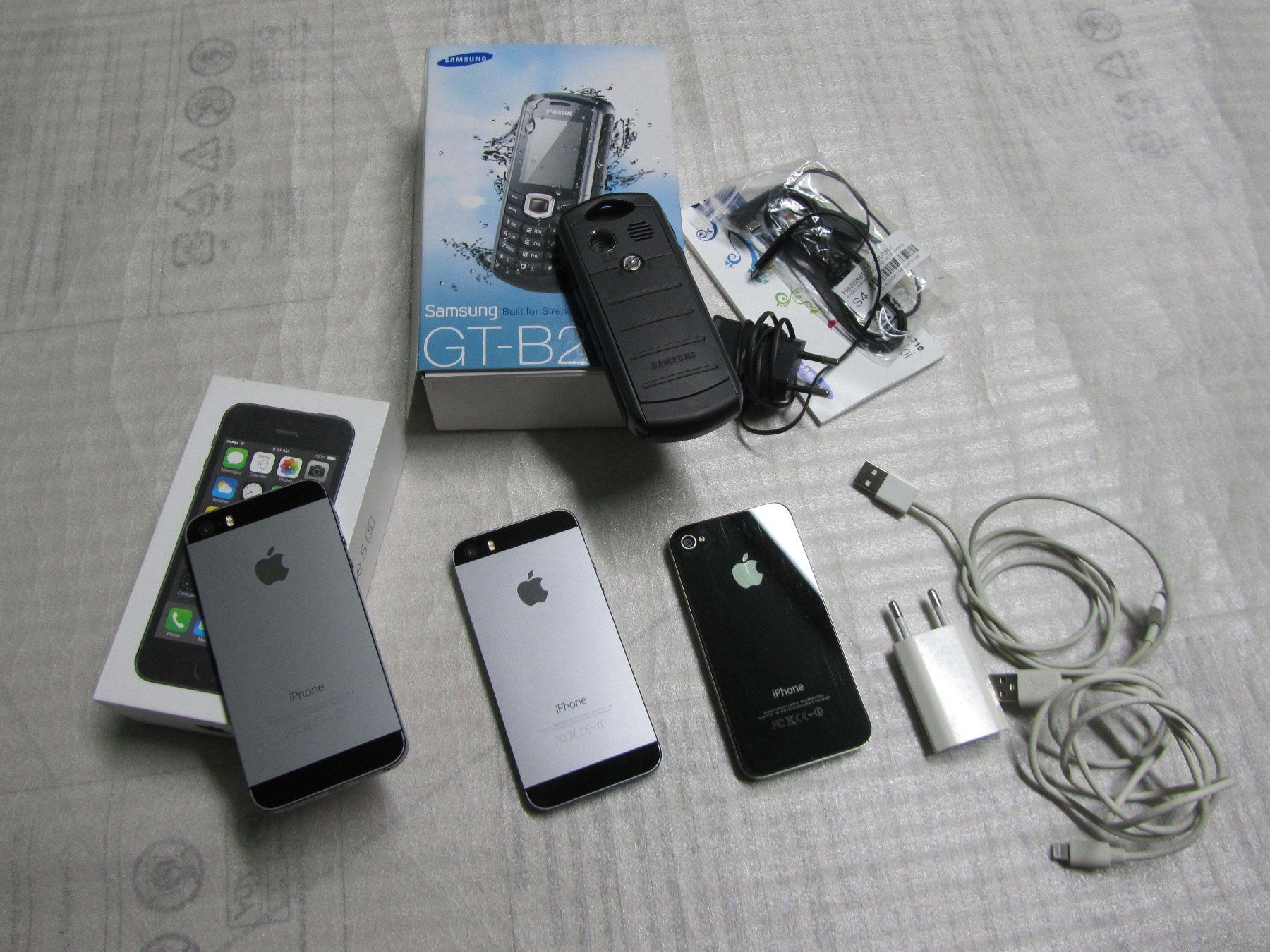 Apple Portables: 4x Handys – D'occasion à moosseedorf par RTN10 4