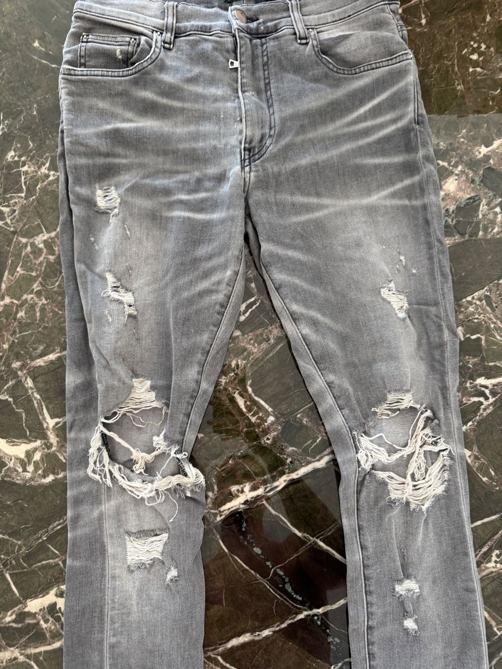 Amiri Jeans: Jeans slim Amiri – Usato da Genève venduto da kil_bxc8 1