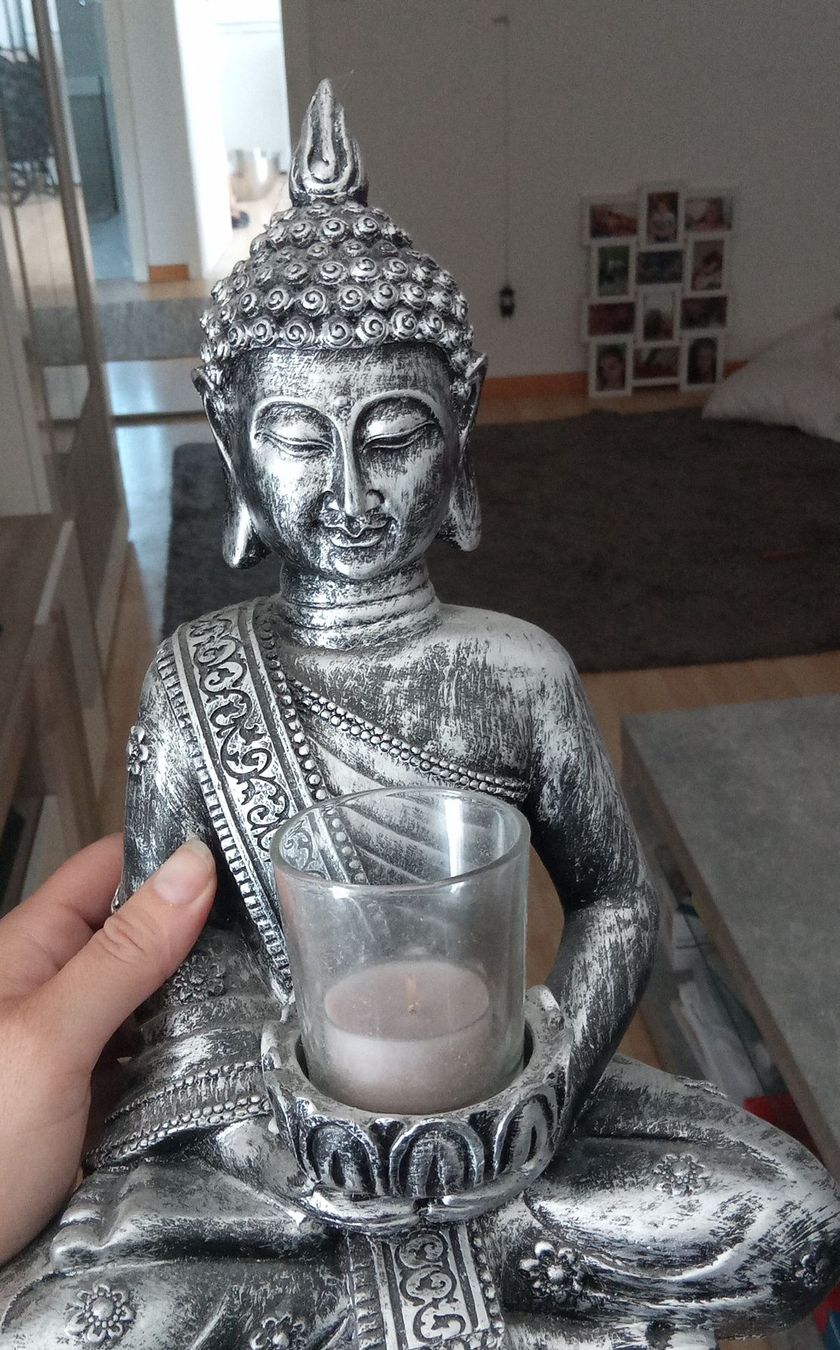Alle Dekorationen: Buddha Figur mit Teelicht Halter gebraucht – Gebraucht aus Beinwil am See von mar_qq92