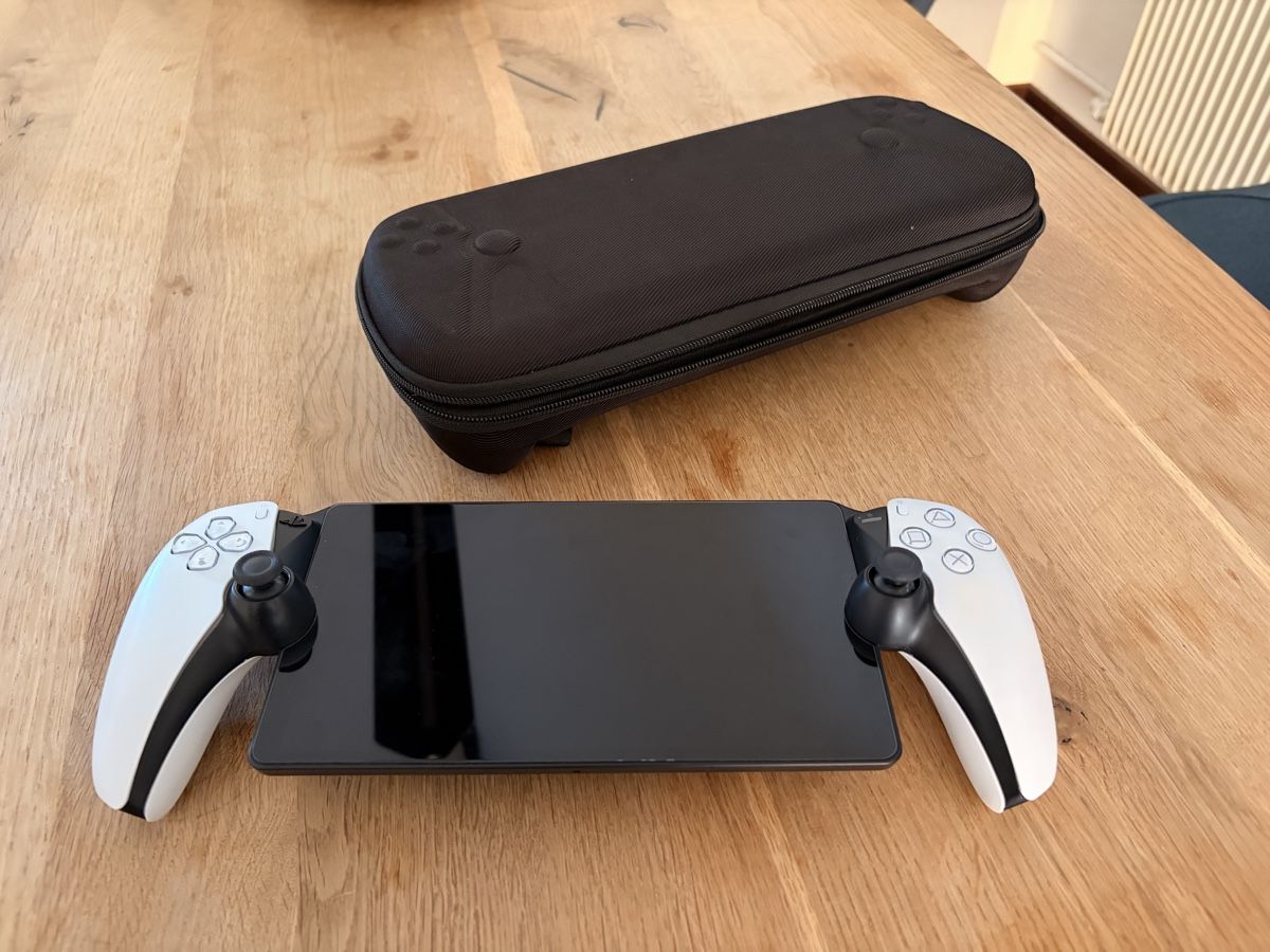 Sony Console: Playstation Portal inkl. Case – Usato da Horgen venduto da Da7siech