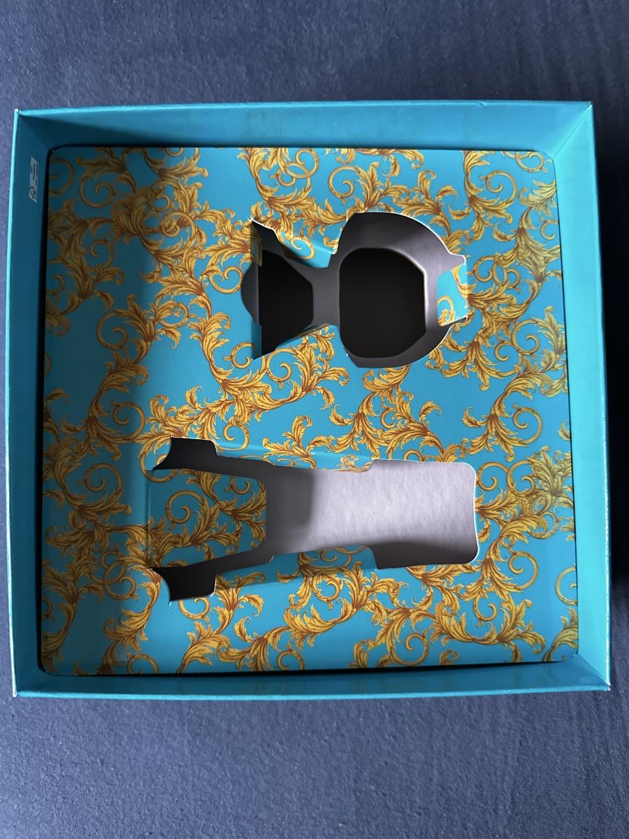 Cofanetto carica e porta orologi: Versace Dylan Turquoise Geschenkbox leer - Neuwertig! – Nuovo (secondo la descrizione) da Winterthur venduto da lou_9npy 2