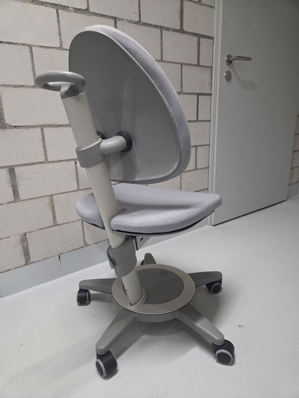 Moll Chaises: Moll Kinder Bürostuhl - Maximo Forte – D'occasion à Mönchaltorf par snowwater 1