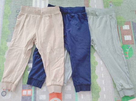 Lindex Trainer Hosen Gr. 86