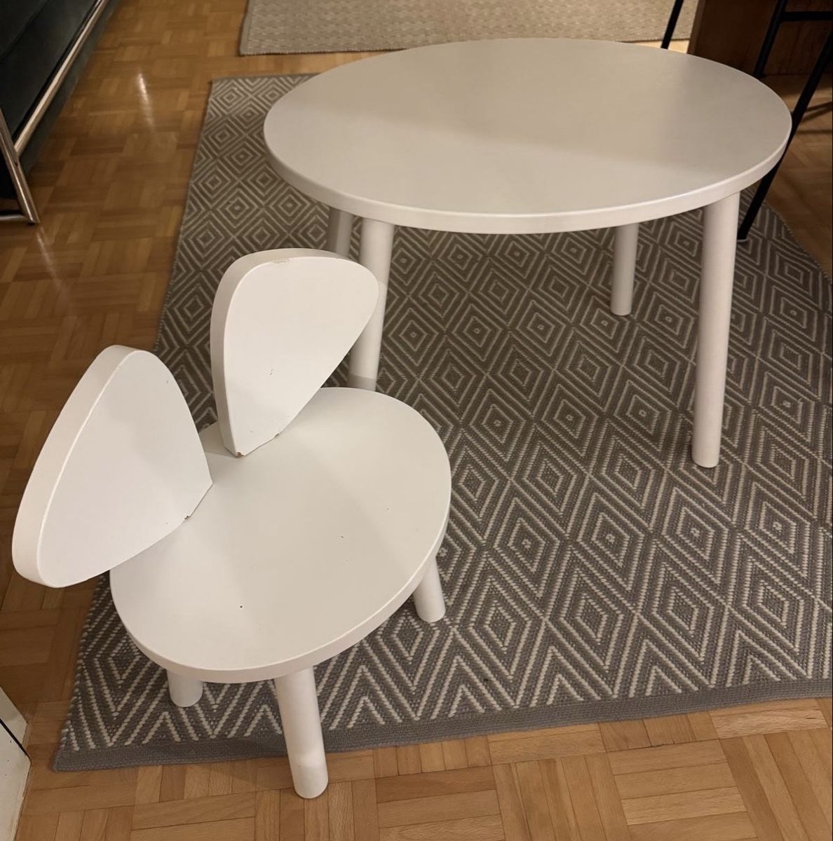 Set di tavolo e panche: Kindertisch mit Stuhl Nofred Mouse klein – Usato da Bottmingen venduto da Buyandsellnr1 1