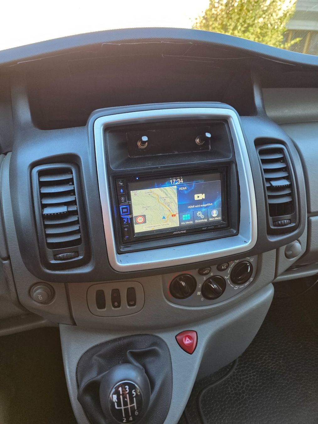 Renault Véhicules de camping: Renault Trafic dCi 115 Camper – D'occasion à Rothenburg par dario33 8