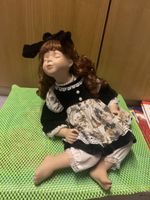 Porzelan Puppe