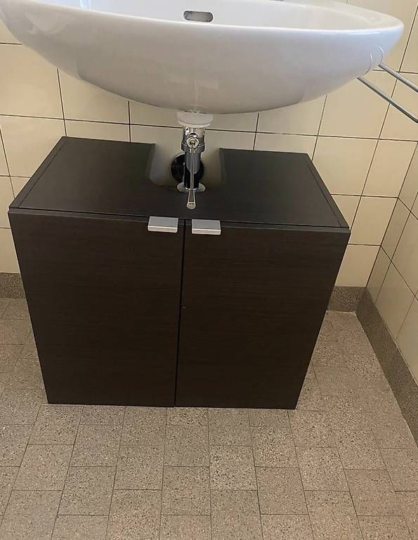 Installations & Meubles: Lavabo Unterbaumöbel braun – D'occasion à Erlenbach ZH par TabsyB