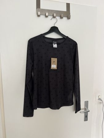 NEU: Original Nike Longsleeve, Schwarz, Grösse XL