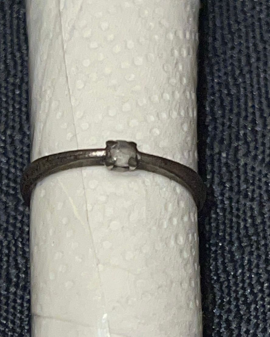 Anelli: Vintage Silber Ring mit Zirkonia Stein – Usato da Basel venduto da Tierschutz-Flohmi