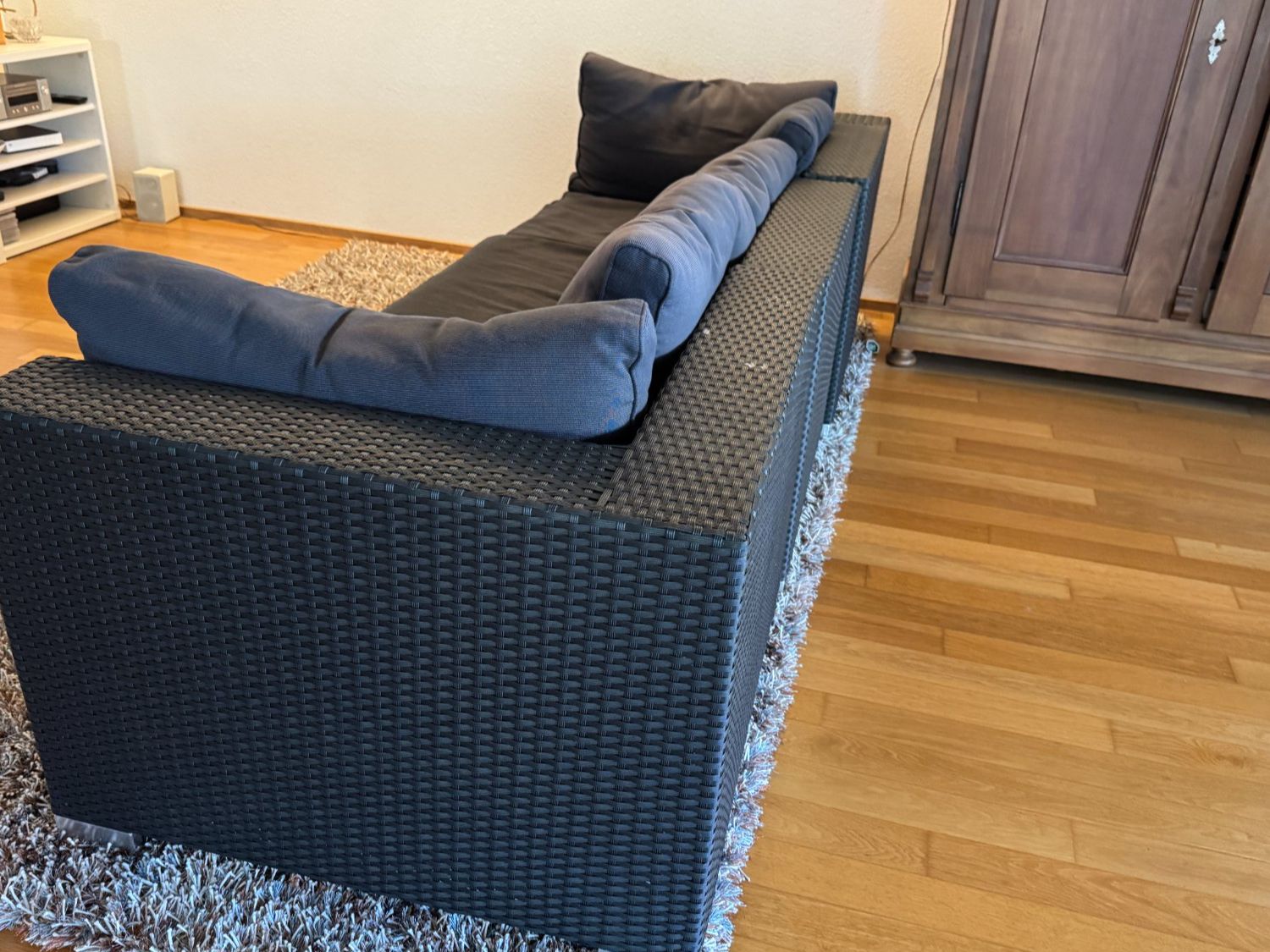 Sofas: Gartenlounge Ecksofa aus dunkelgrauem Polyrattan – Gebraucht aus Sarnen von sale4prof 3