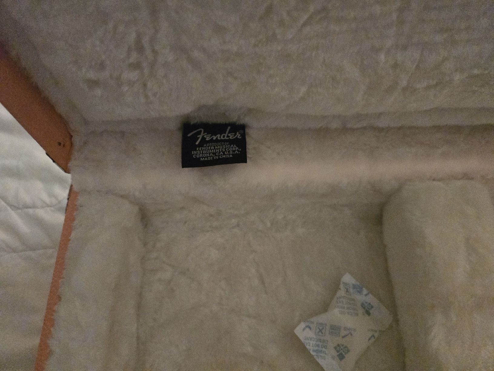 Fender Strumenti musicali: FENDER GUITAR CASE ....NEU !!! – Nuovo e nell'imballaggio originale da Zürich venduto da Antiquedealer 3