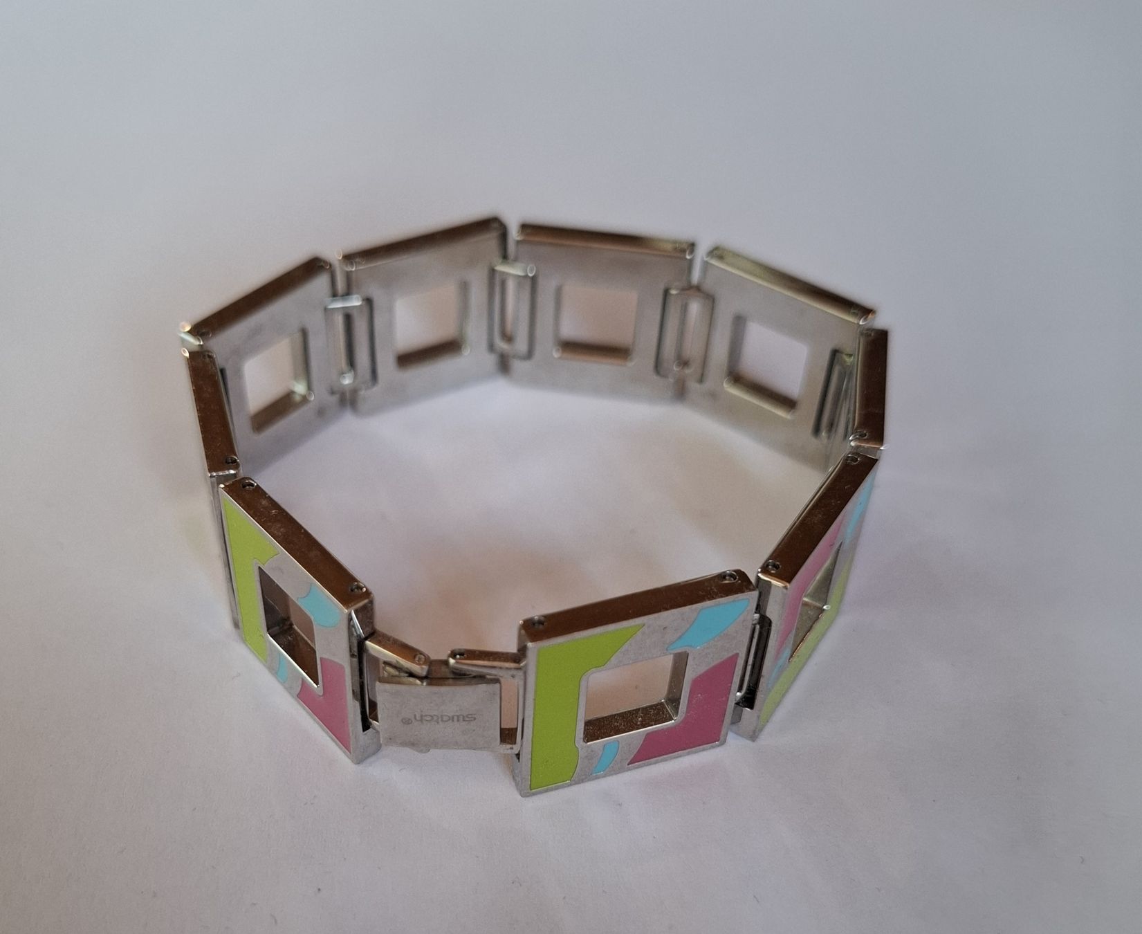 Swatch Armbänder & -reifen: Swatch Bijoux Armband "Hot Batik Green" – Gebraucht aus Urtenen-Schönbühl von nerdgirl