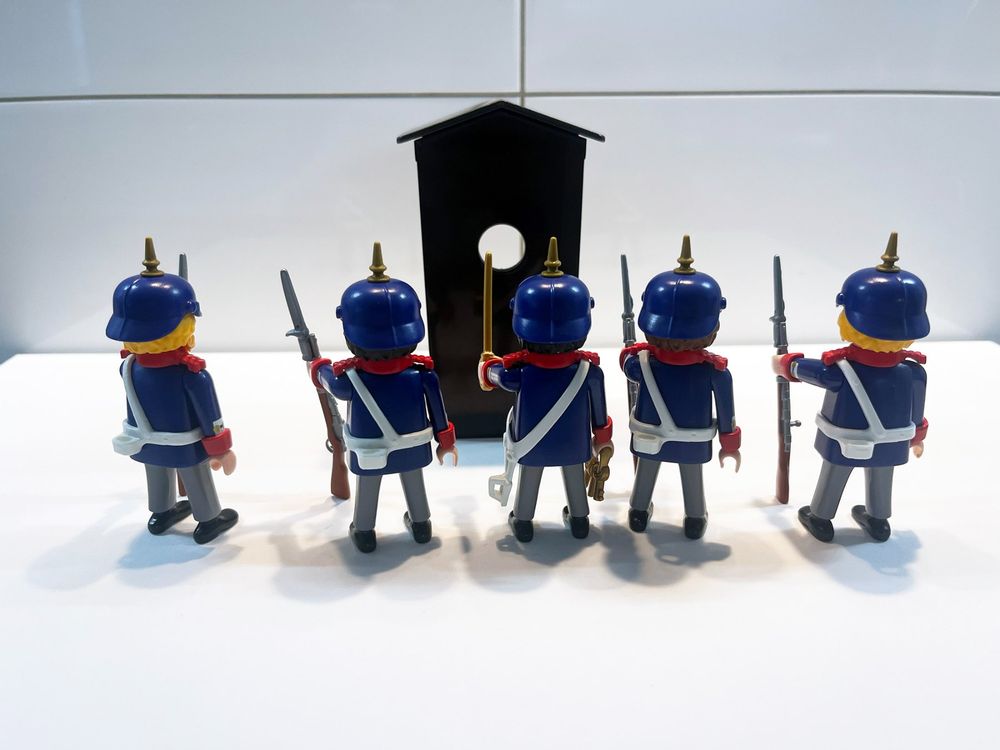 playmobil-victorian-era-soldiers-puppenhaus-nostalgisch-gebraucht