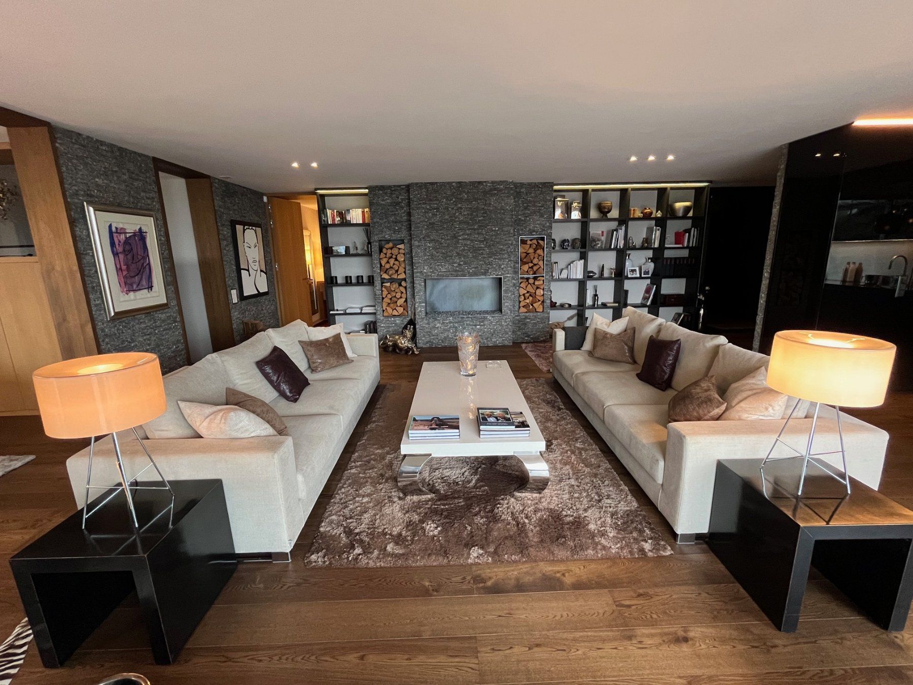 Tavoli: Coffee Table, beige lackiert mit Chromstahl-Füssen – Usato da Davos-Platz venduto da 1969Nicole 3