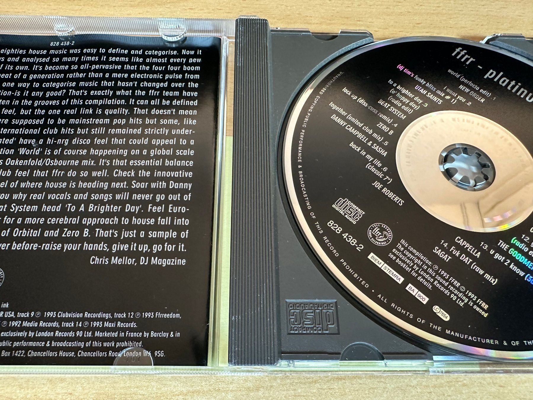CD: Various – Platinum On Black – Usato da Rikon im Tösstal venduto da Alpenmutz 2