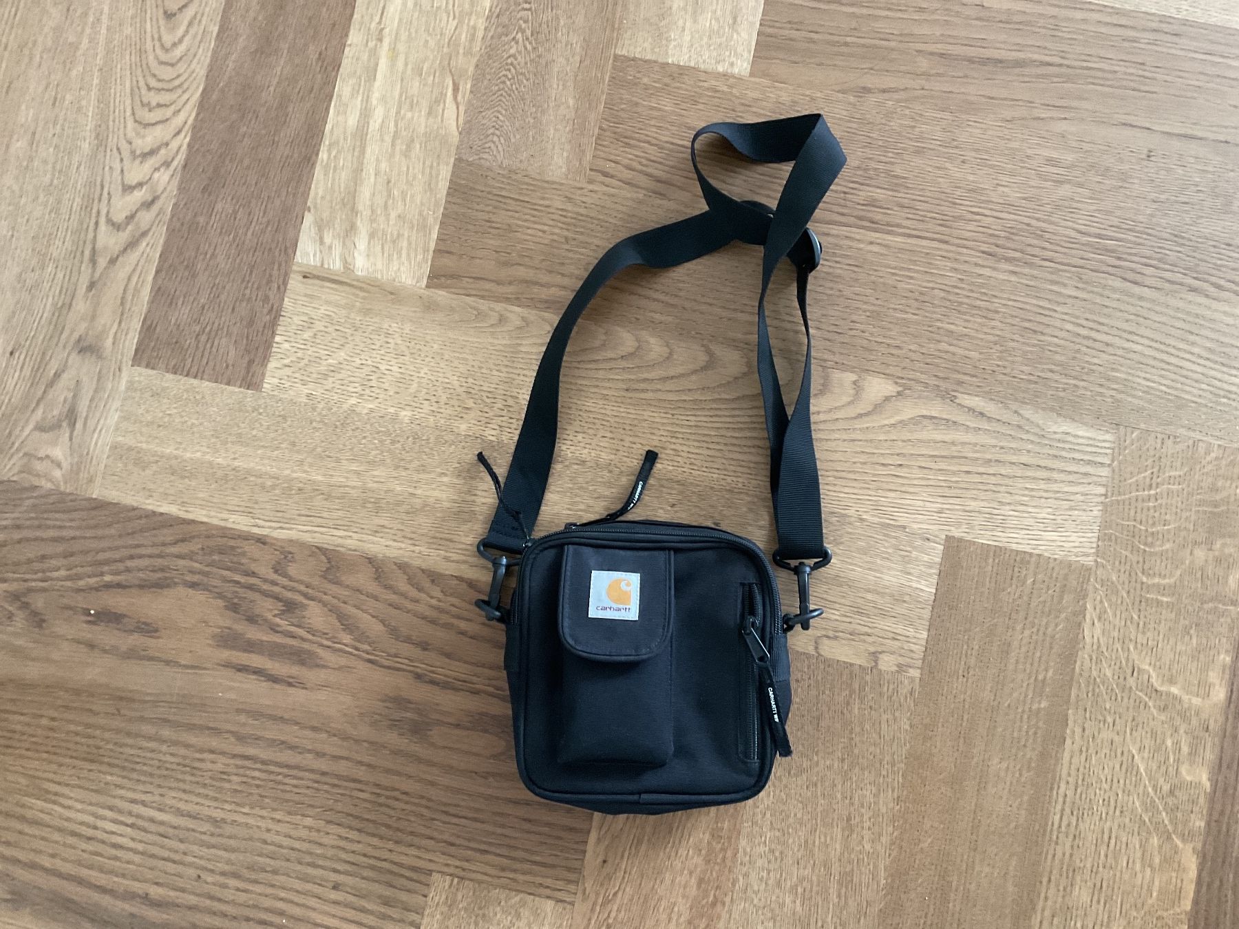 Carhartt Borse: Carhartt Umhängetasche Schwarz – Usato da Basel venduto da cme03