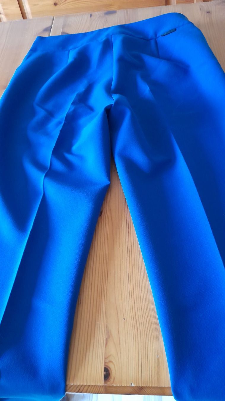 Hugo Boss Pantaloni: Hose von Hugo Boss Gr. 34 – Usato da Nesslau venduto da Churfirsten08 3