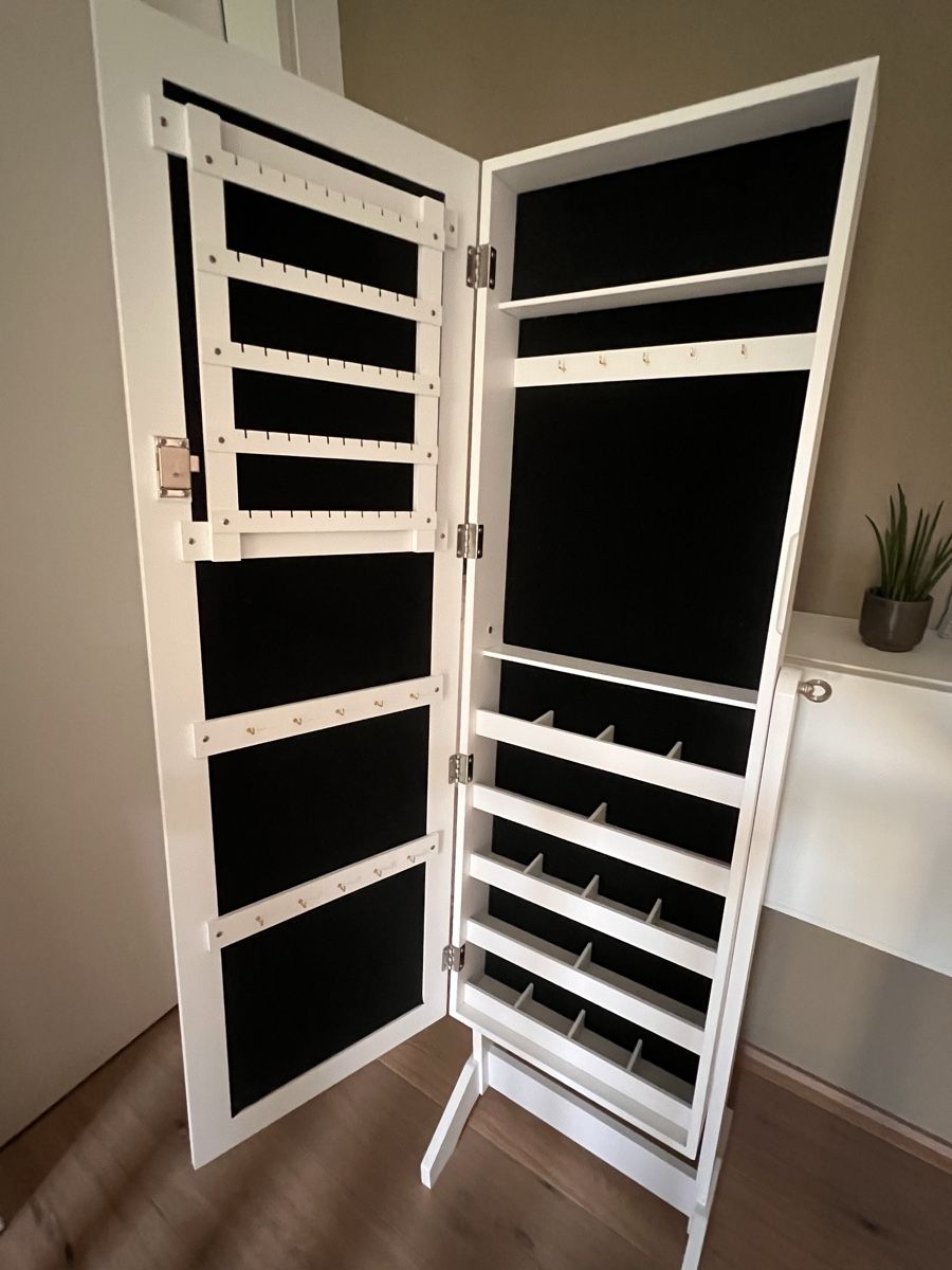 Armadi: Schmuckschrank – Usato da Schellenberg venduto da Marcel.Kieber