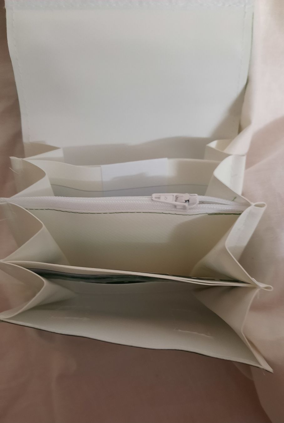 Brieftaschen: Wachstuch -Portemonnaie  neu – Neu (gemäss Beschreibung) aus Spreitenbach von Margot-09 2