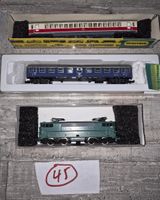 Spur N Konvolut 45 mit historischem SNCF/DB Zug (Lok 2490)