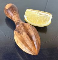 Zitruspresse Olivenholz, Neuwertig
