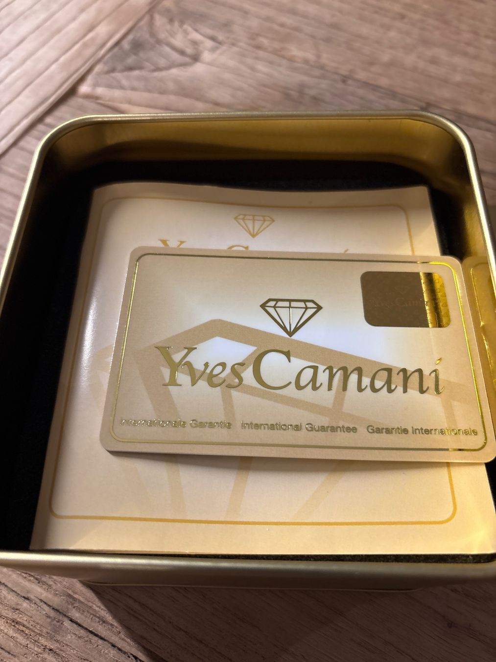 Yves Camani Orologi: 250.00 – Nuovo e nell'imballaggio originale da Krattigen venduto da Landado 3