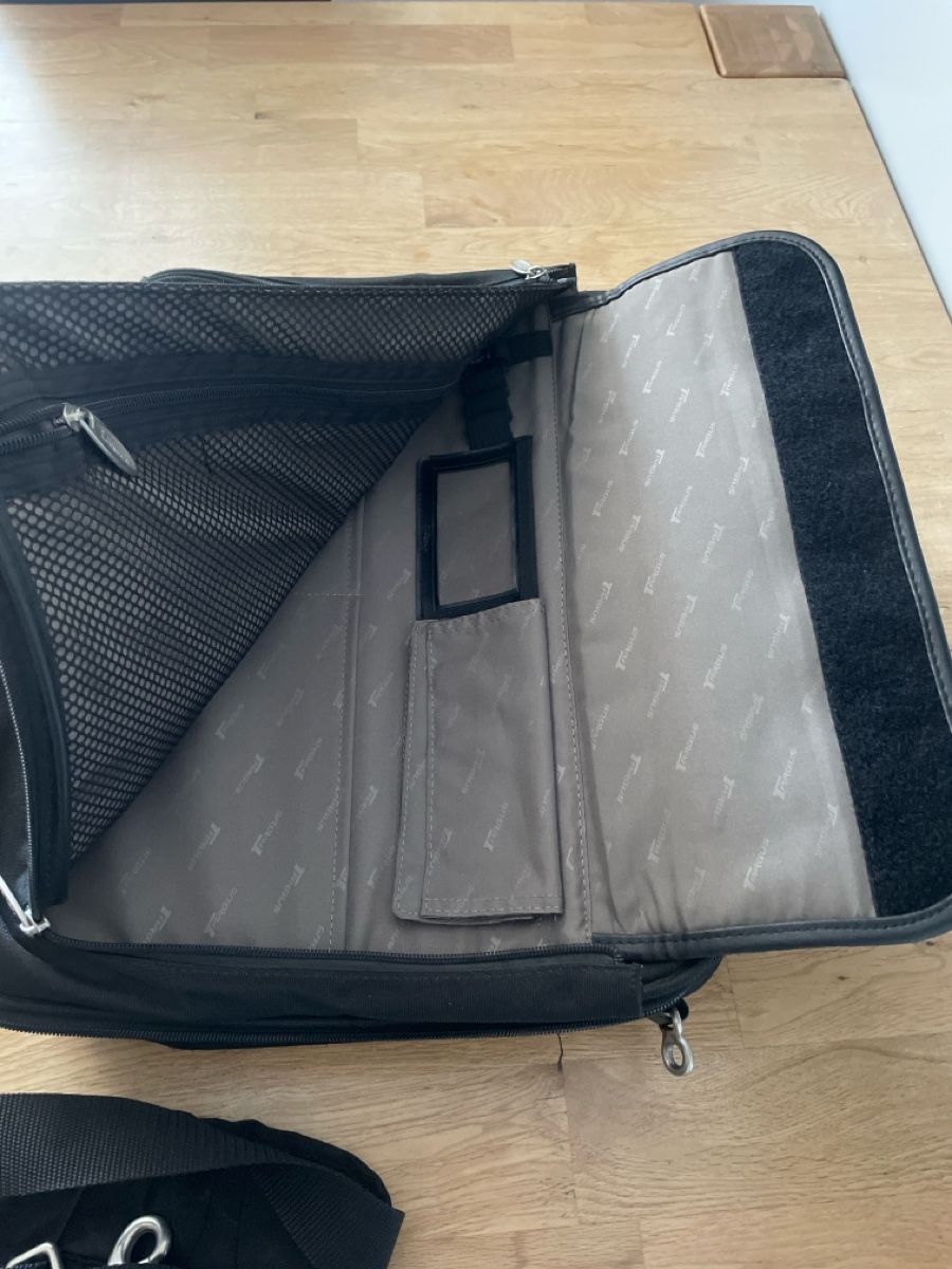 Taschen: Laptoptasche Targus schwarz – Gebraucht aus Willisau von Budy02 1