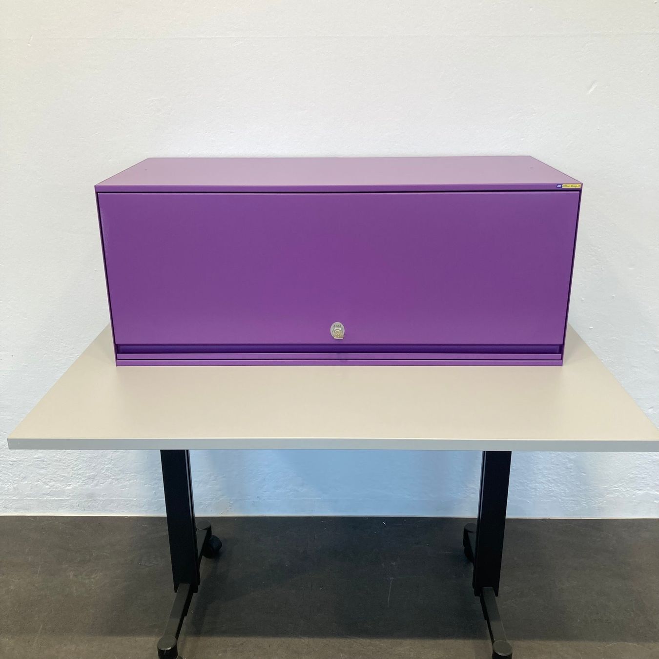 Lista Armadi: Lista Office LO Locker Modul Violett mit Schlüssel – Usato da Schönenwerd venduto da mcofficeshop