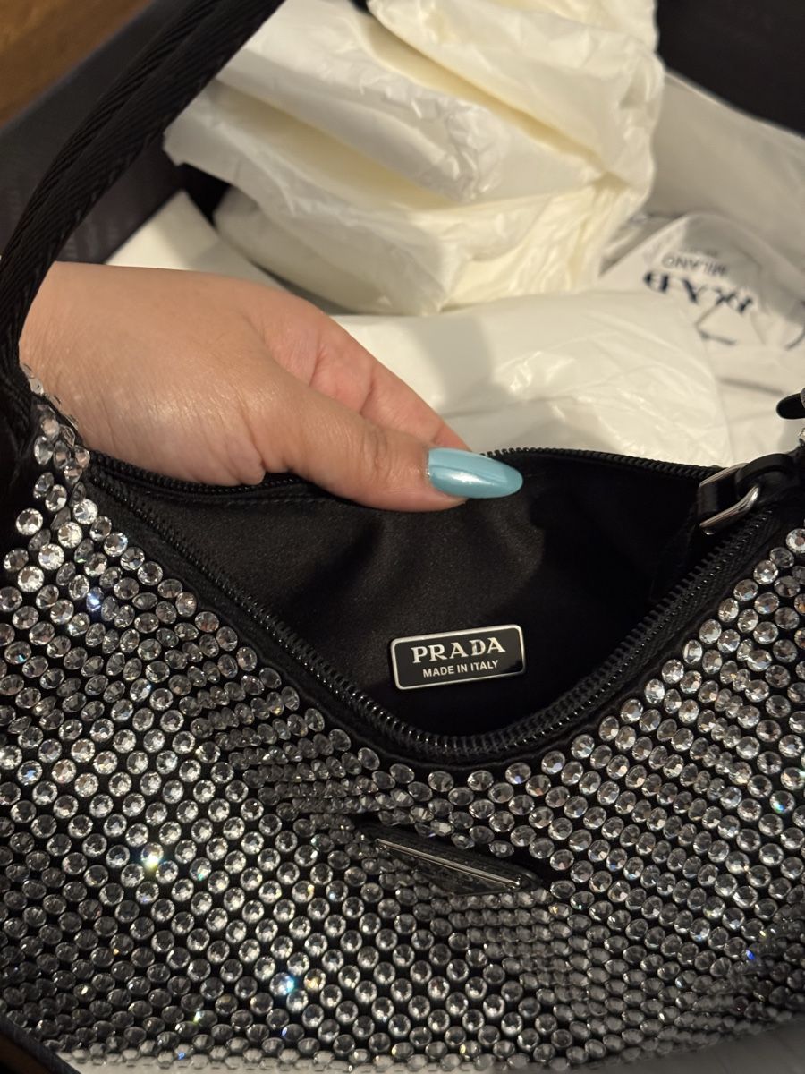 Prada Sacs femmes: Prada re-edition crystal bag – D'occasion à Zürich par annysclo 1
