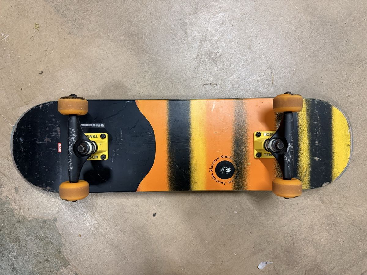 Globe Skateboards: Skateboard Globe Orange/Schwarz  – Usato da Spiegel b. Bern venduto da javi-rodriguez 1