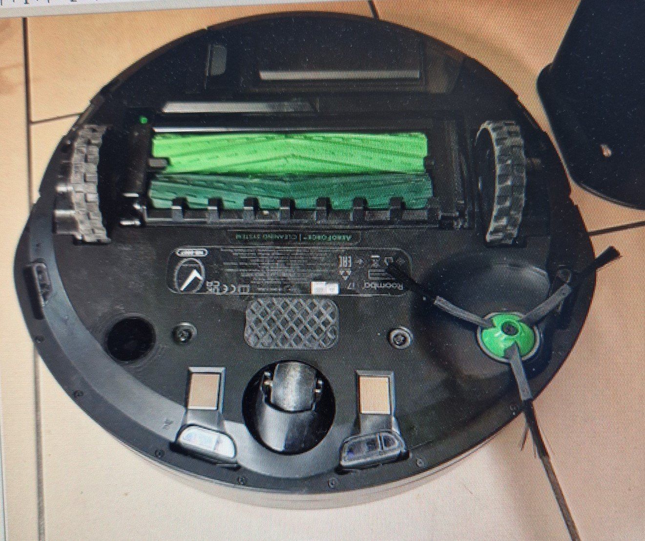 Irobot Staubsauger & Zubehör: Saugroboter Roomba i7 – Gebraucht aus Staad SG von Luckyzingaro 3